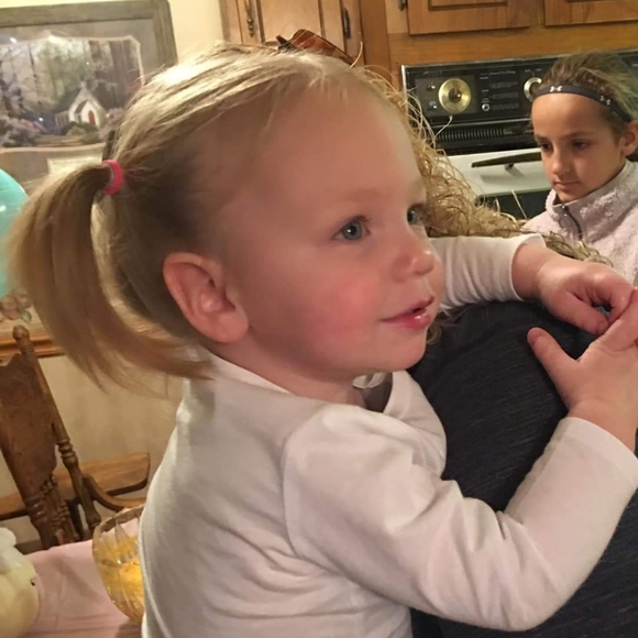 Meet your Posher, Kelly - Picture 3 of 5